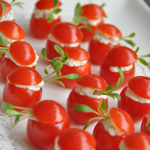 Kleine tomaatjes met groot geduld